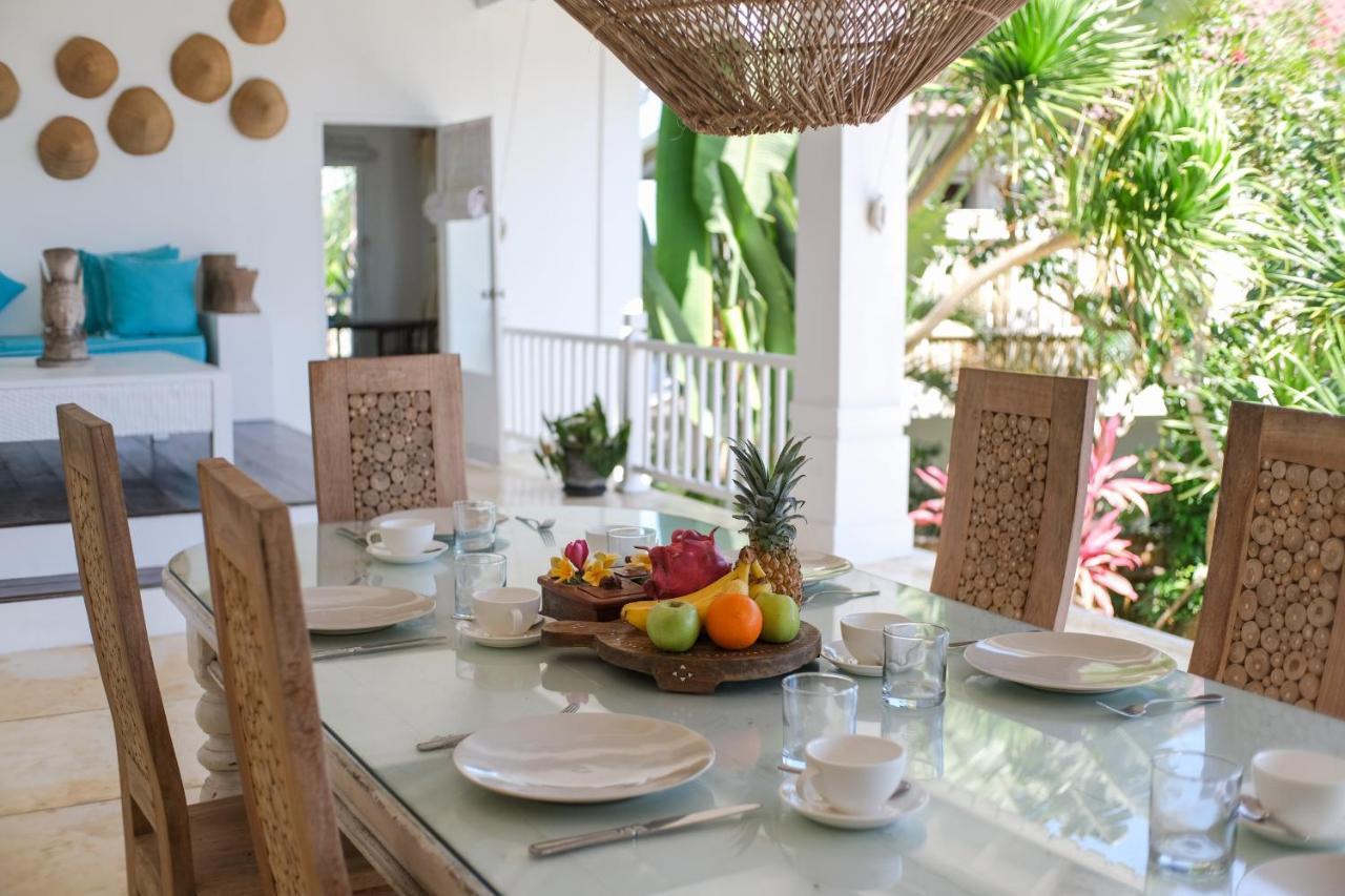 Villa Hally Bali อูงาซัน ภายนอก รูปภาพ
