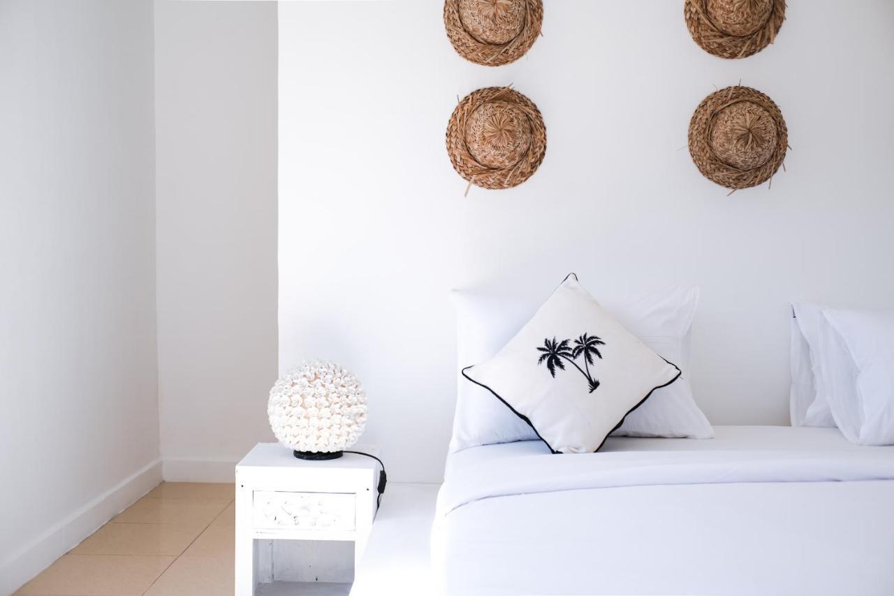 Villa Hally Bali อูงาซัน ภายนอก รูปภาพ