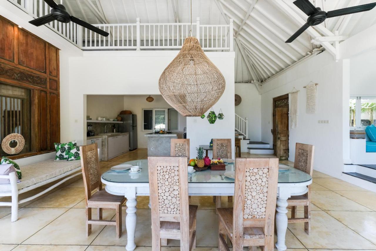 Villa Hally Bali อูงาซัน ภายนอก รูปภาพ